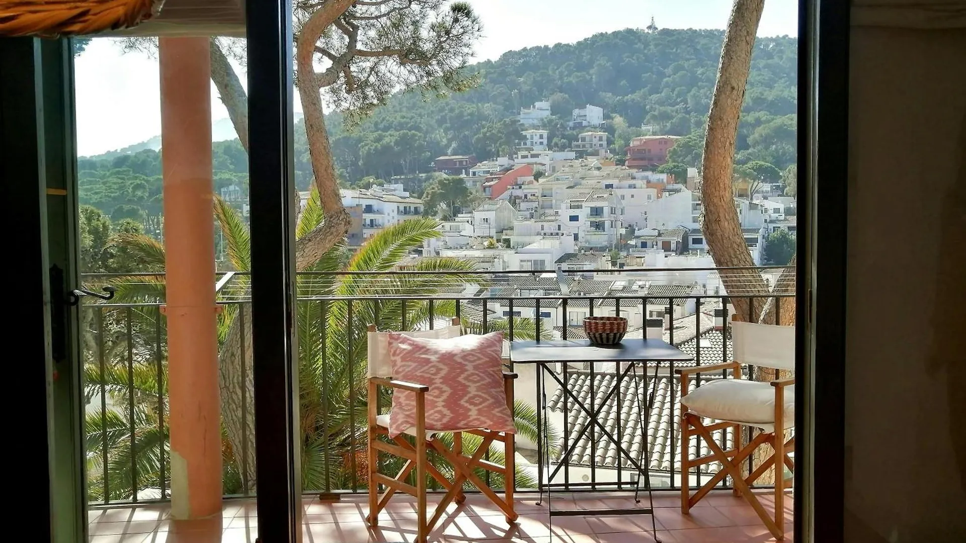 Apartment T4 - Beachside Escape With Unbeatable Views Tamariu